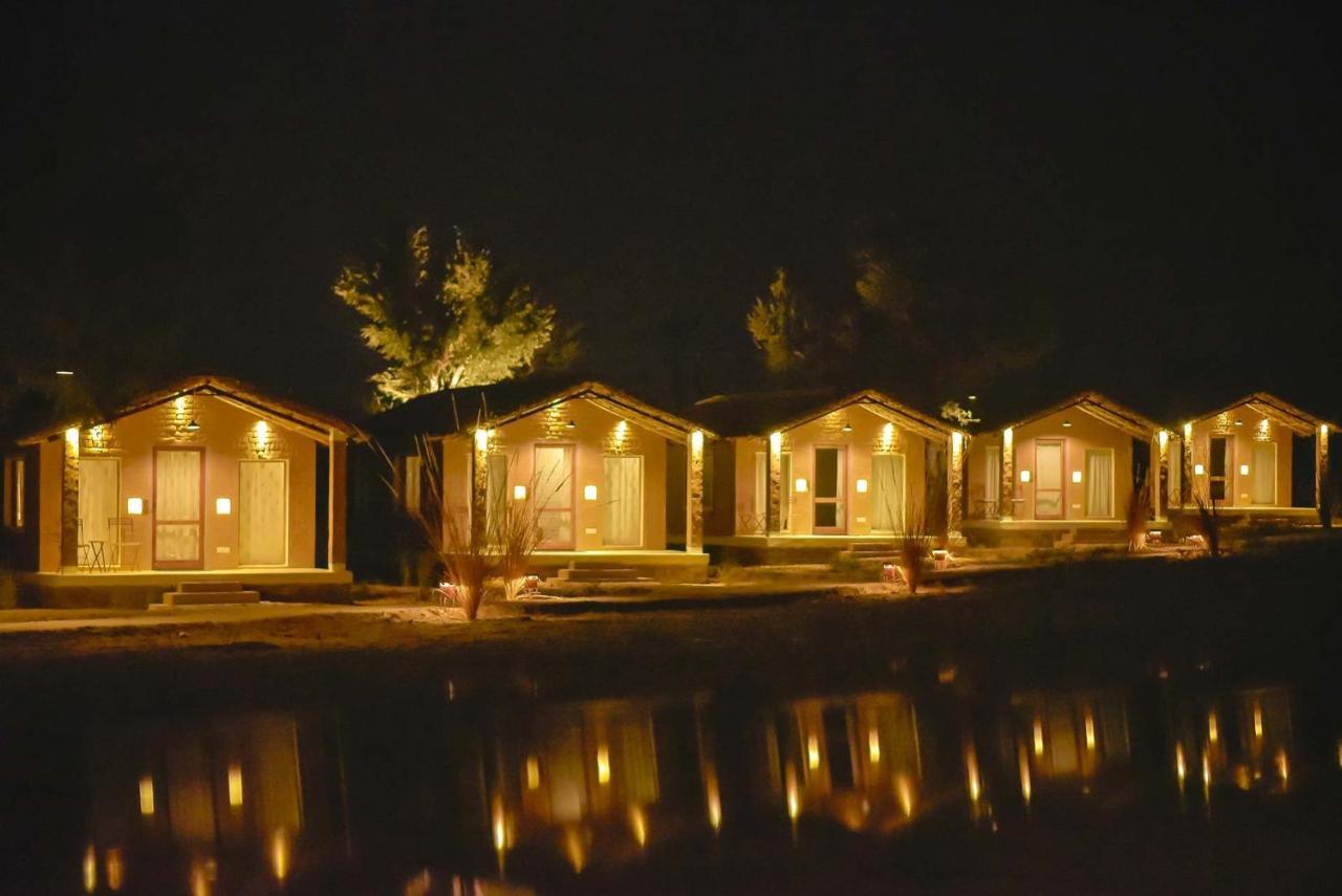 Camp Lands End Hotel พุชการ์ ภายนอก รูปภาพ