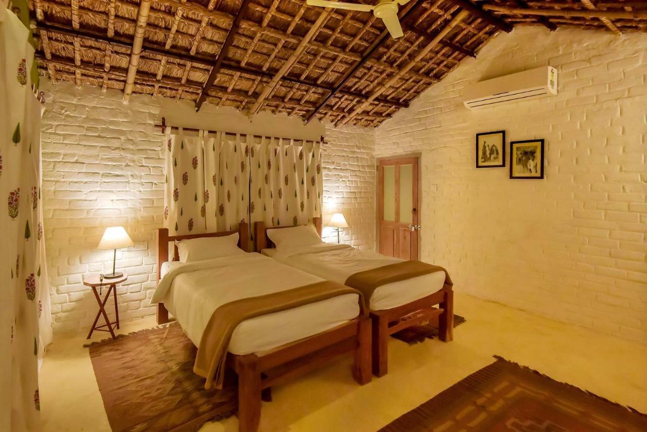 Camp Lands End Hotel พุชการ์ ภายนอก รูปภาพ